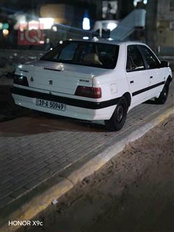 Peugeot 405